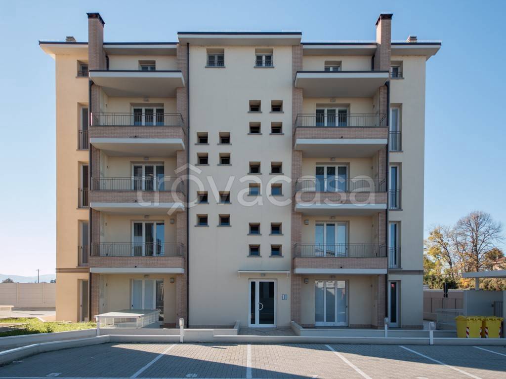 Appartamento in vendita a Parma via La Spezia, 218
