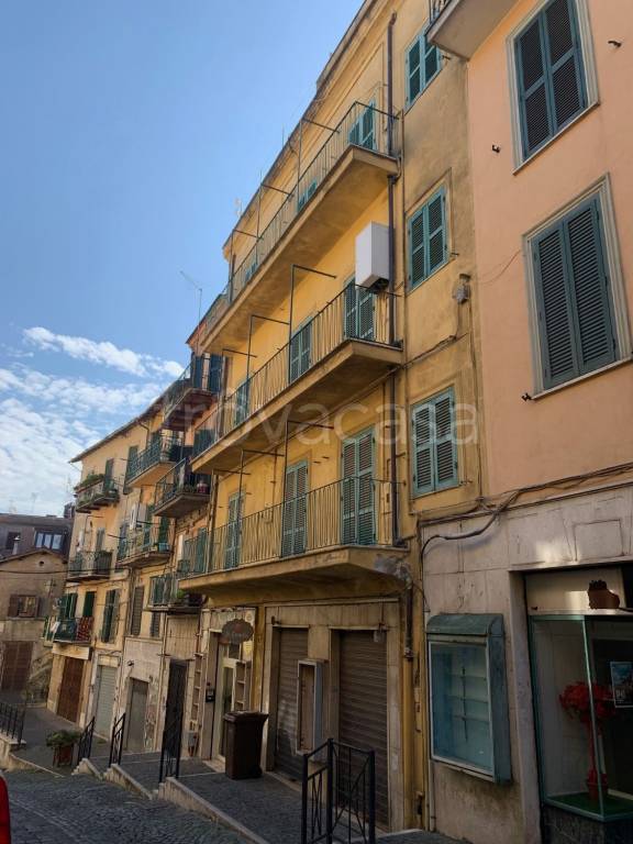 Appartamento in vendita a Rocca di Papa piazza Garibaldi