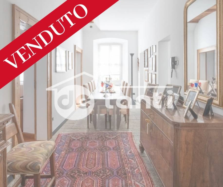 Appartamento in vendita a Chiavenna via c. Pedretti