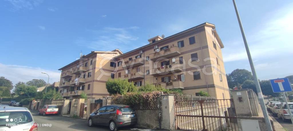 Appartamento in vendita a Manziana via Bracciano, 6