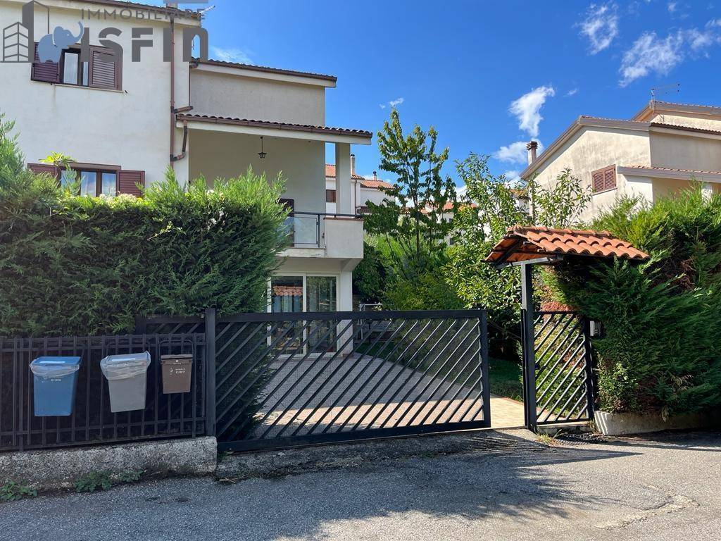 Villa in vendita a Mendicino via San Paolo, 6/35