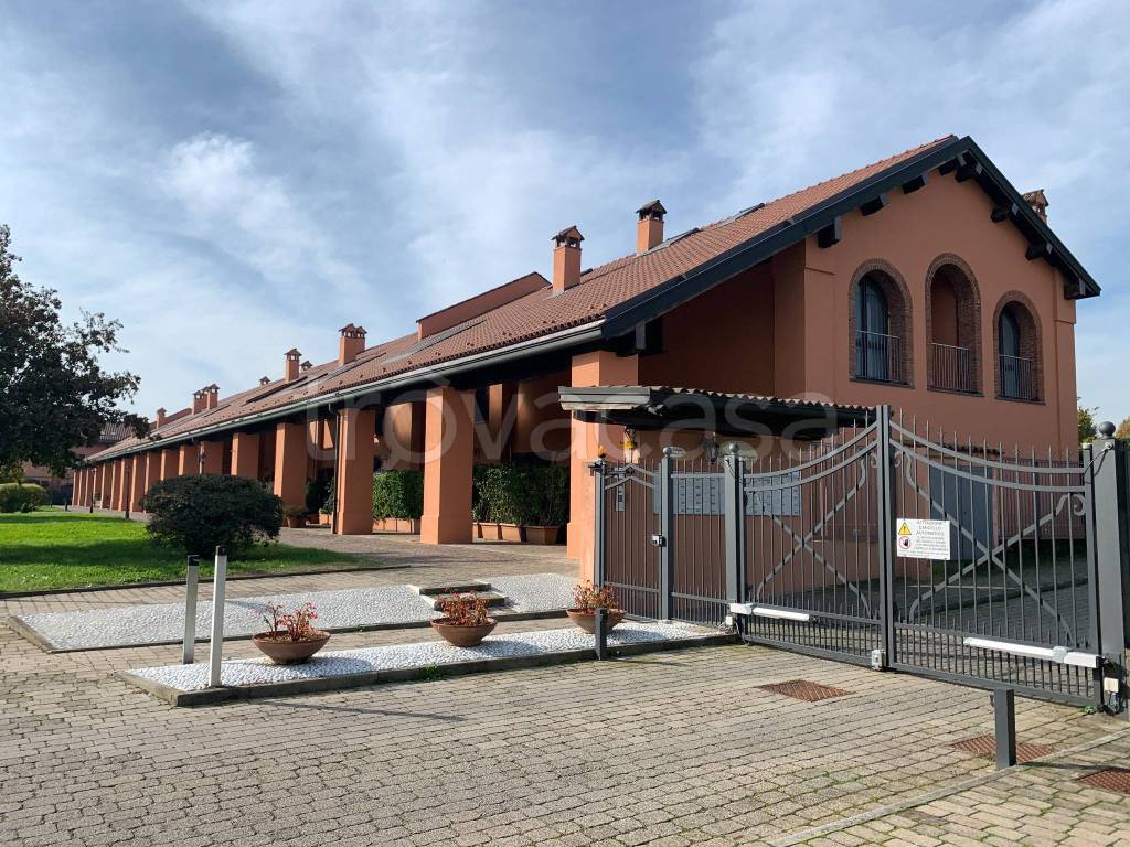 Appartamento in vendita a Rozzano località Torriggio, 116