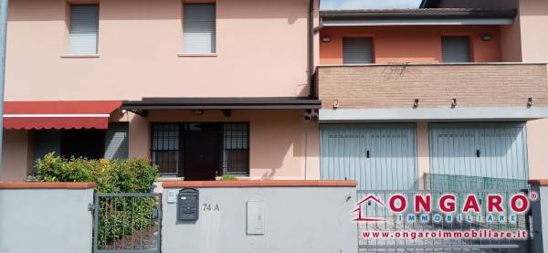 Villa a Schiera in vendita a Riva del Po via Postale