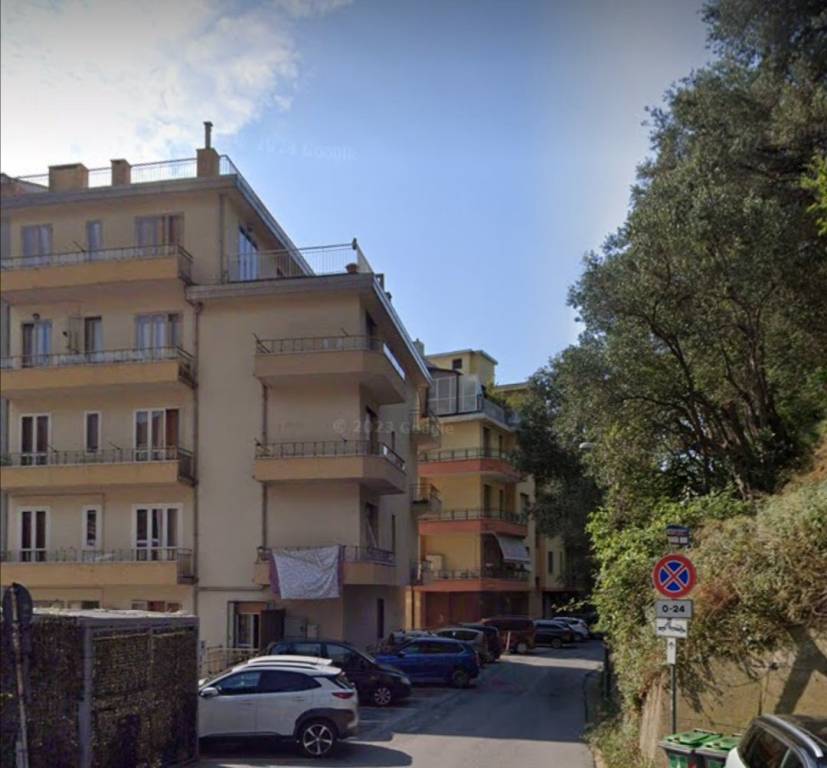 Appartamento in vendita ad Arenzano via Cantarena