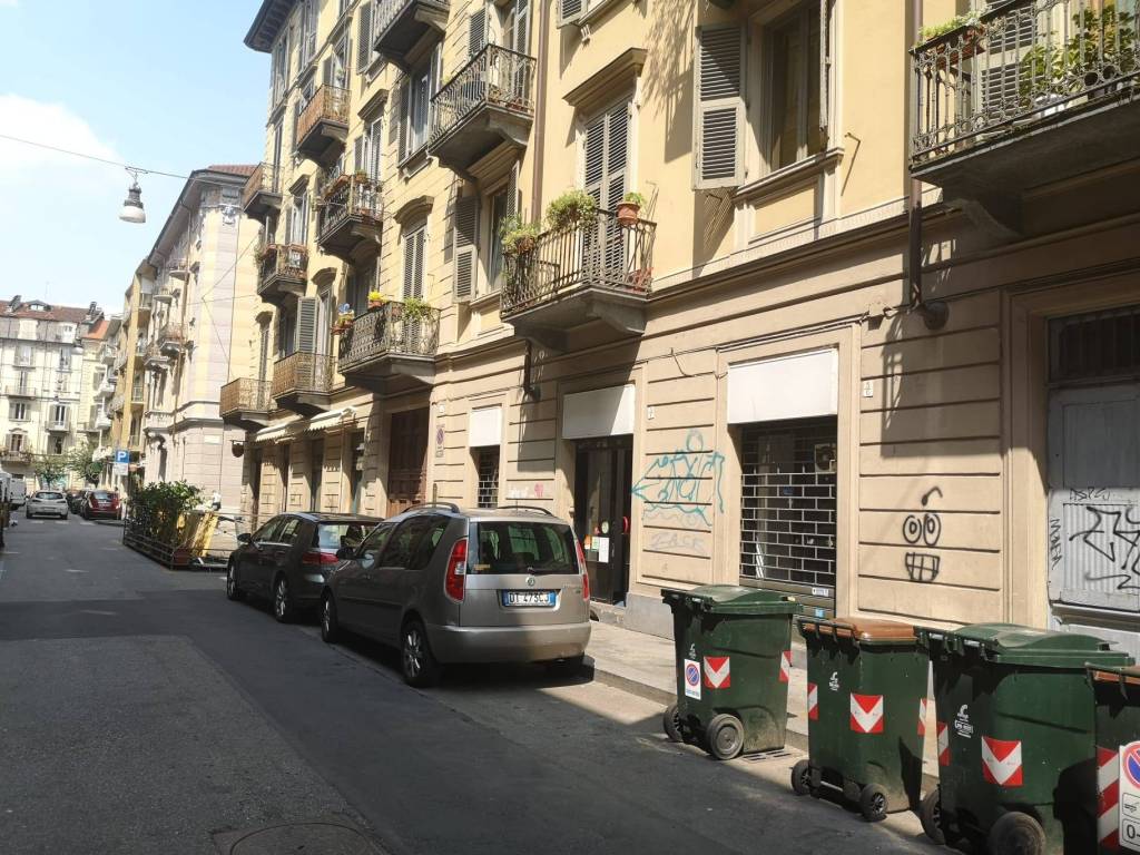 Negozio in affitto a Torino via Belfiore, 5