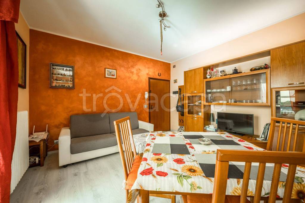 Appartamento in vendita a Casina via del Predale, 30, 42034 Casina re, Italia