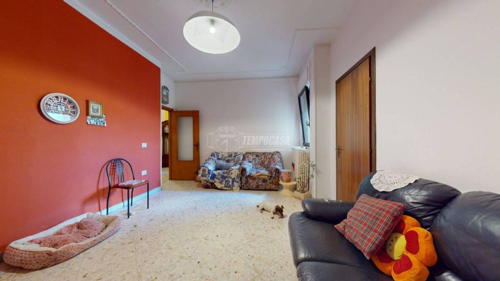 Appartamento in vendita a Turi via Santa Maria Assunta