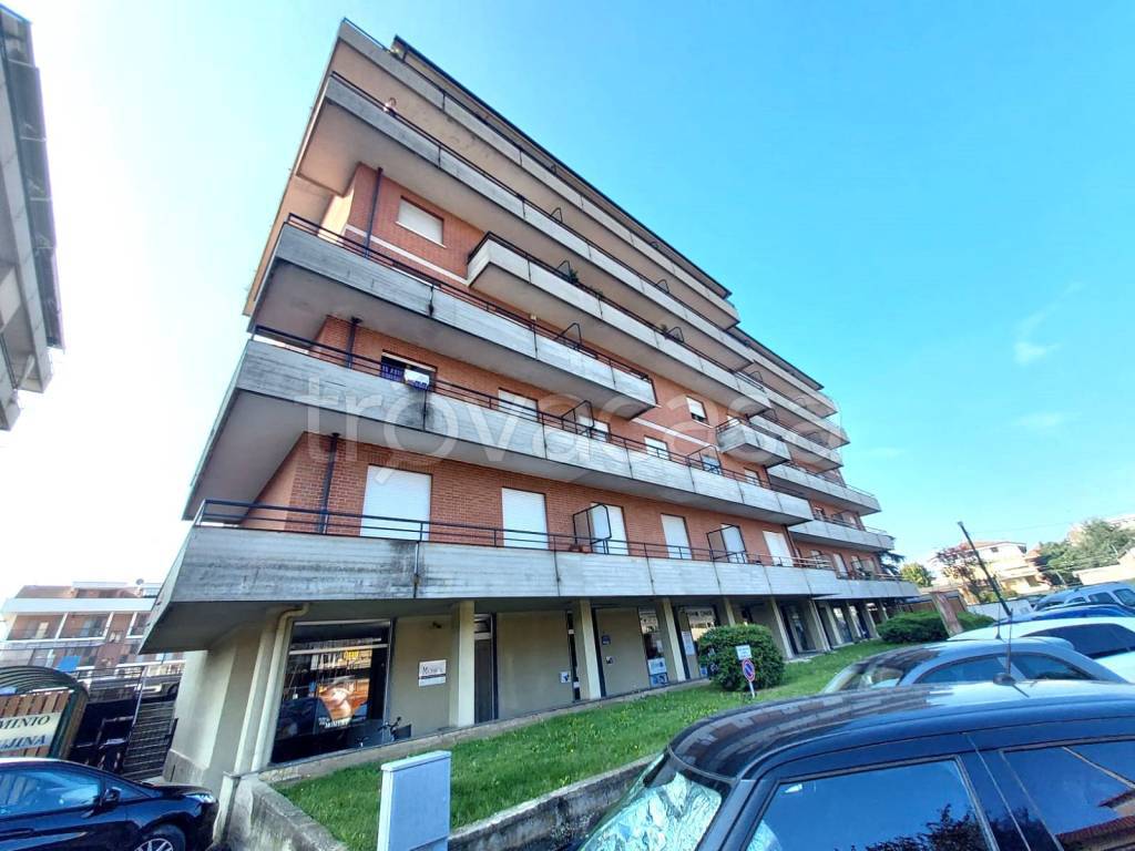 Appartamento in vendita a Carmagnola via Luigi Lionne