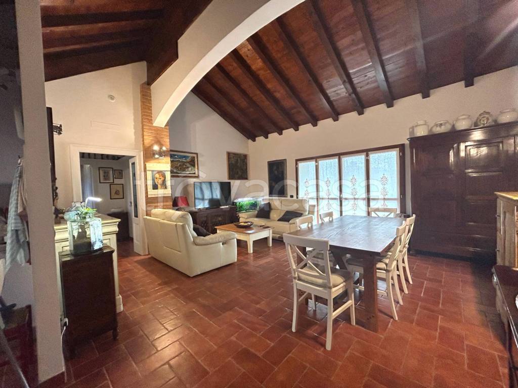 Appartamento in vendita a Ronco Briantino via Sant'Antonio, 35