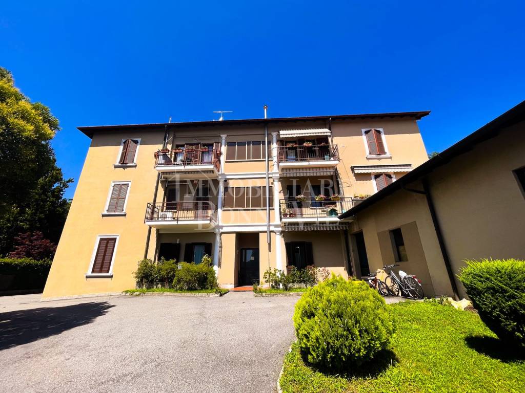 Appartamento in vendita a Induno Olona piazza Italia