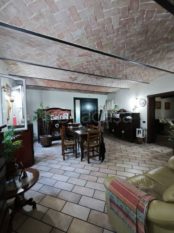 Casale in vendita a Ravenna strada Provinciale Gambellara