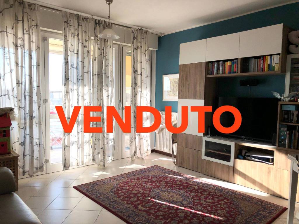 Appartamento in vendita a Rescaldina via Bozzente, 30