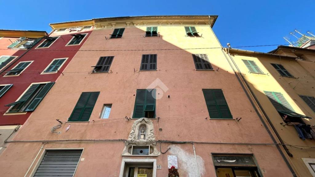 Appartamento in vendita a Genova via Enrico Cialdini, 13