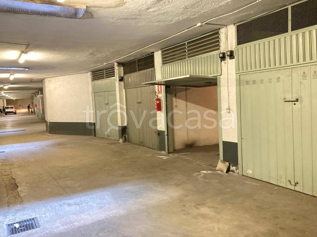 Garage in vendita a Torino via Onorato Vigliani, 5