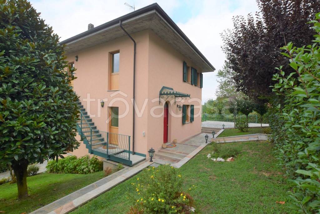 Villa in vendita a Frabosa Sottana via Cavaliere, 1