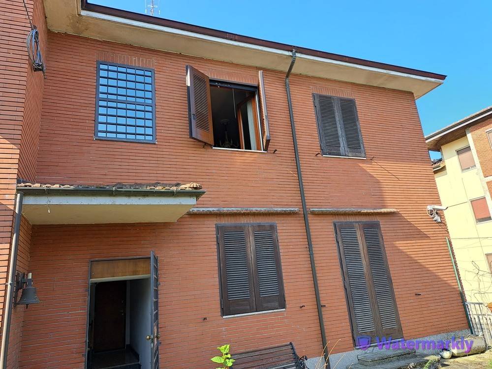 Villa Bifamiliare in vendita a Pavia via Pollaioli, 57