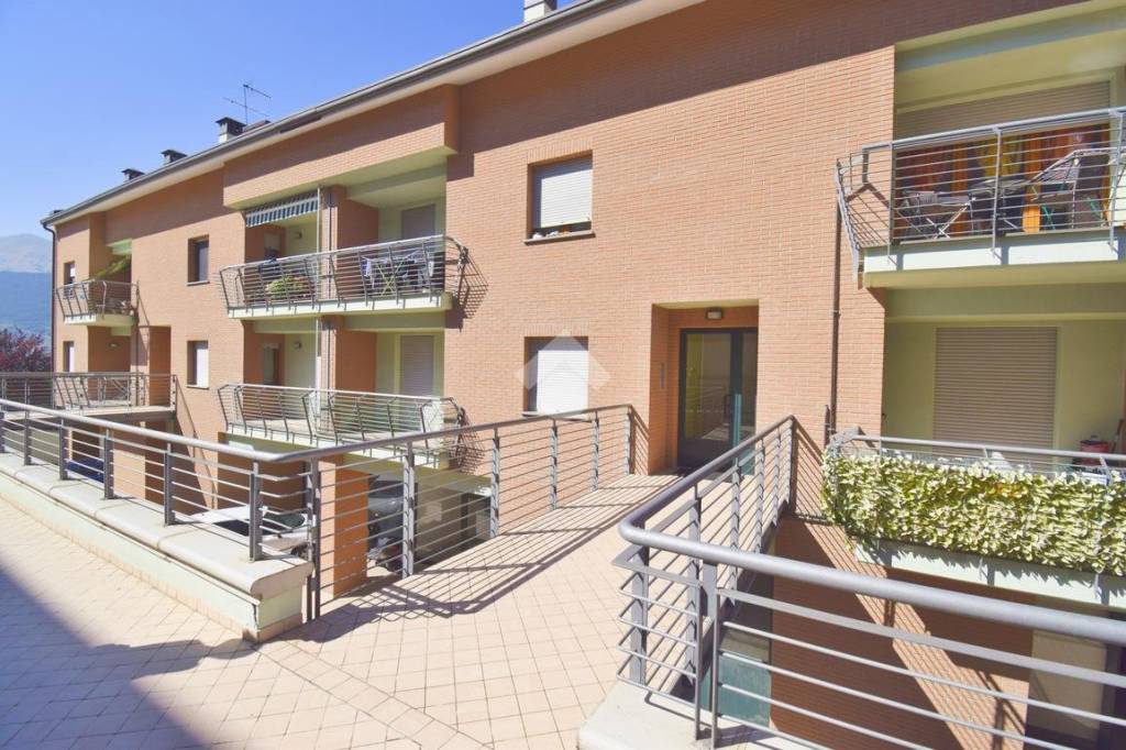 Appartamento in vendita a L'Aquila via Scuola della Torretta, 99
