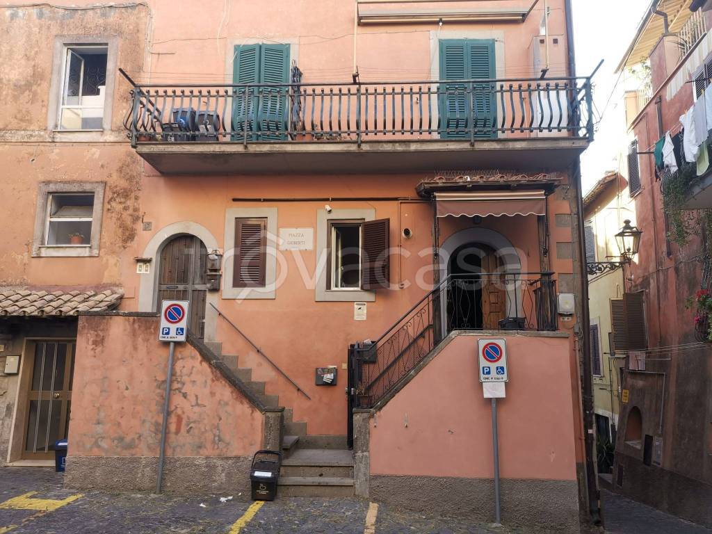 Appartamento in vendita a Marino piazza Vincenzo Gioberti, 13