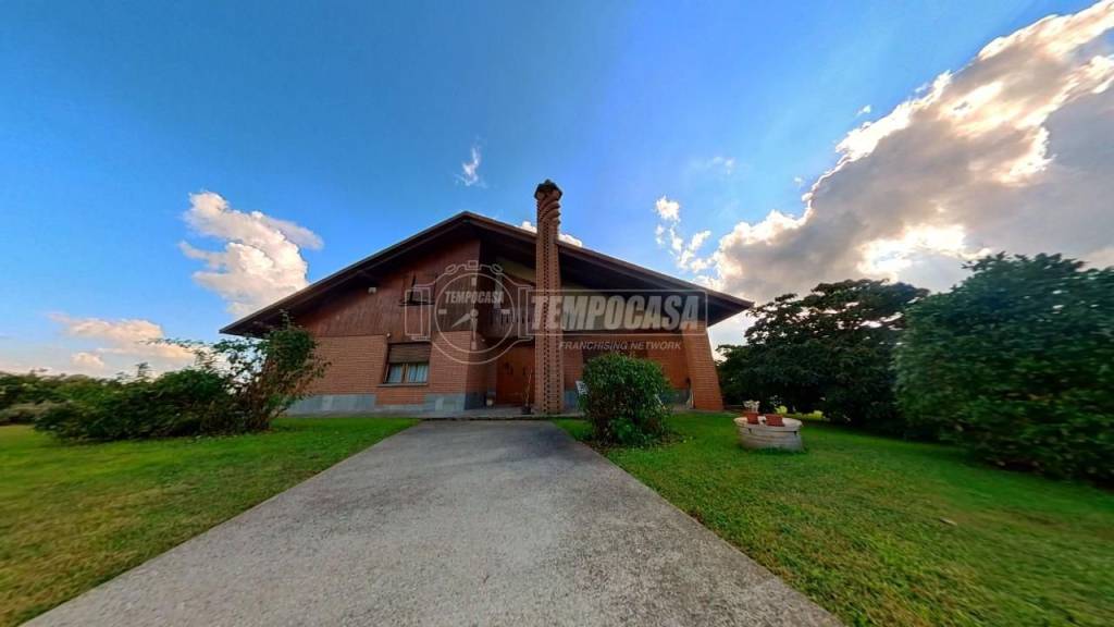 Villa Bifamiliare in vendita a San Francesco al Campo via costa 16