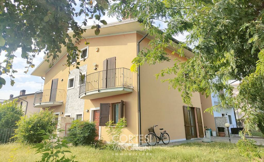 Villa Bifamiliare in vendita a Ghisalba via Vite Vecchia, 43