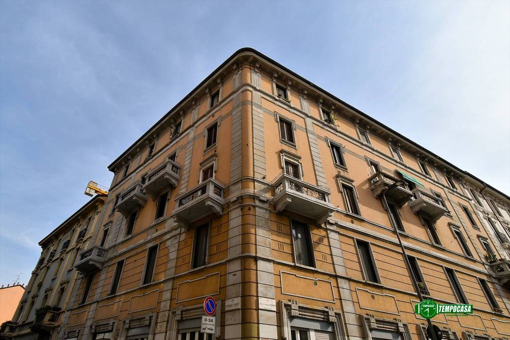 Appartamento in vendita a Milano via Popoli Uniti, 17