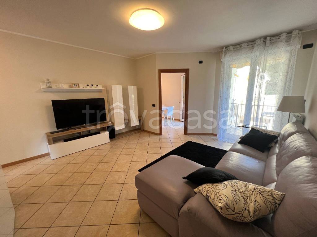 Appartamento in in vendita da privato a Vado Ligure via Lorenzo Caviglia, 34