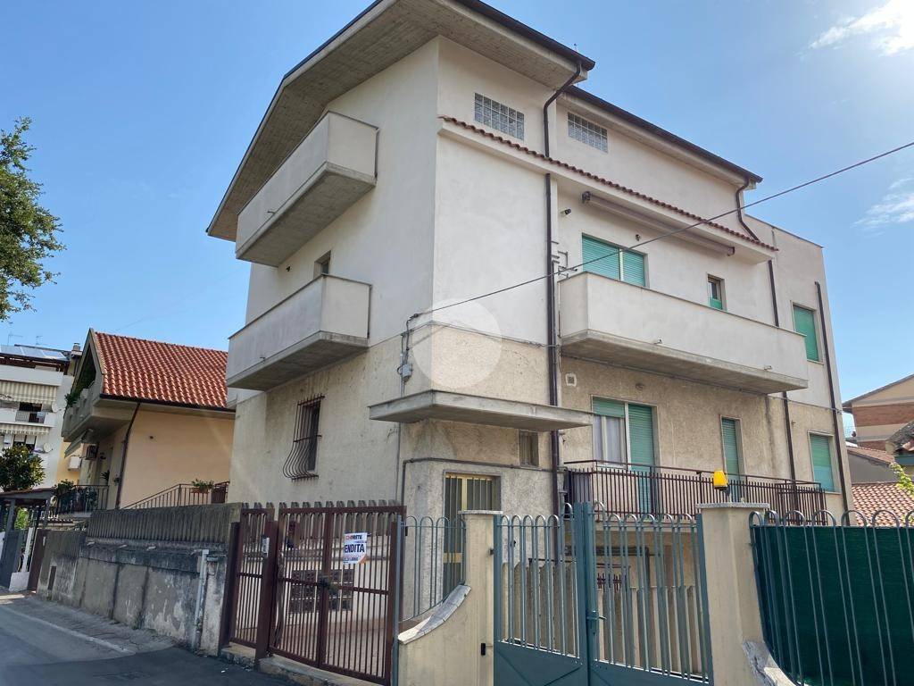 Appartamento in vendita a Pescara strada delle fornaci, 15