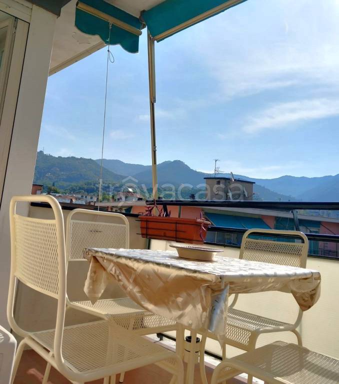 Appartamento in affitto a Rapallo via Fratelli Bandiera