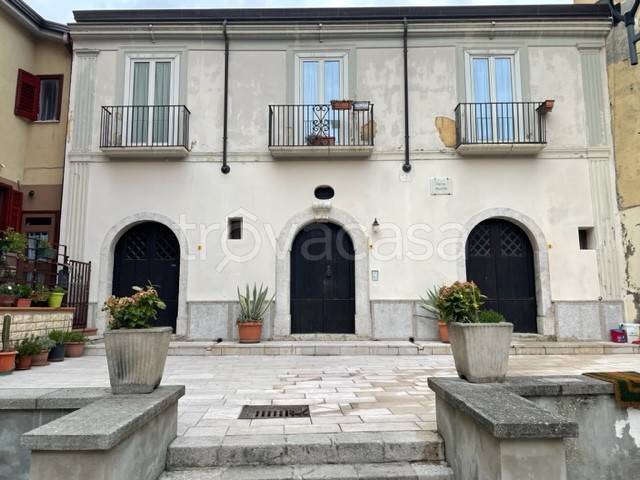 Villa in vendita ad Avellino via Palazzo