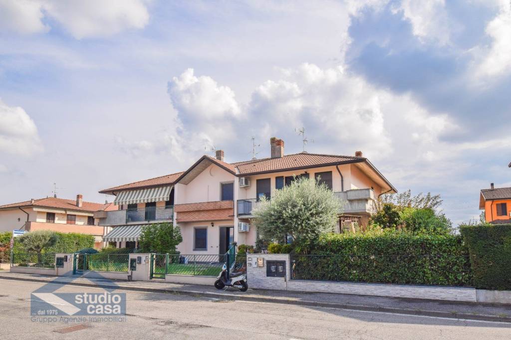 Appartamento in vendita a Villanova del Sillaro via Madini, 29
