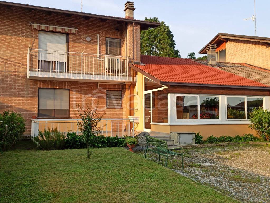 Villa a Schiera in in vendita da privato a Quaregna Cerreto via Parlamento, 8