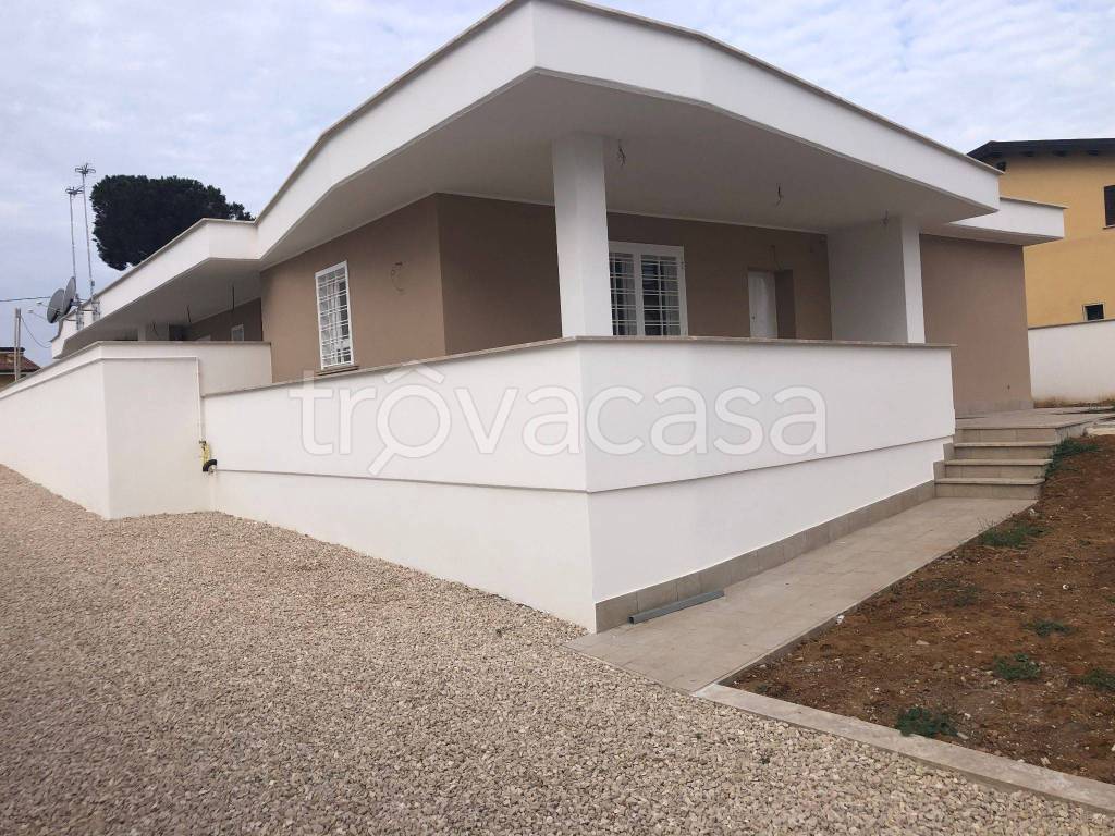 Villa Bifamiliare in in vendita da privato ad Ardea via Piombino, 53