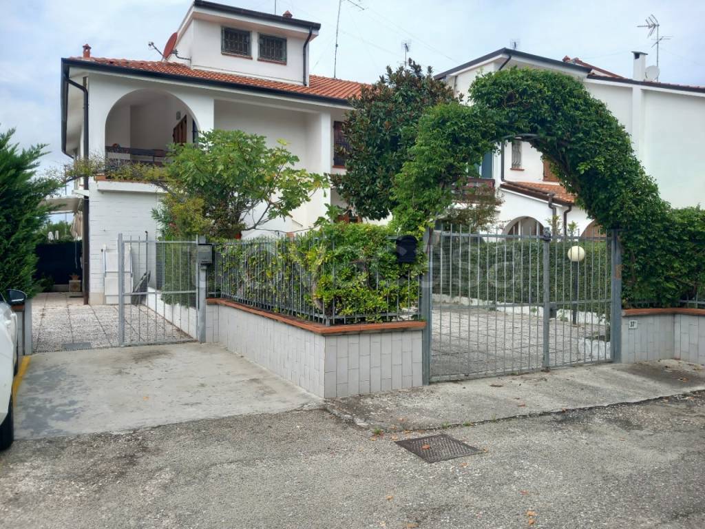 Villa Bifamiliare in vendita a Comacchio