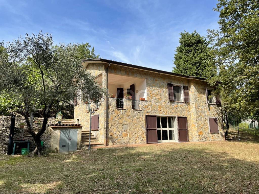Villa Bifamiliare in in vendita da privato a Lerici località Zanego, 6