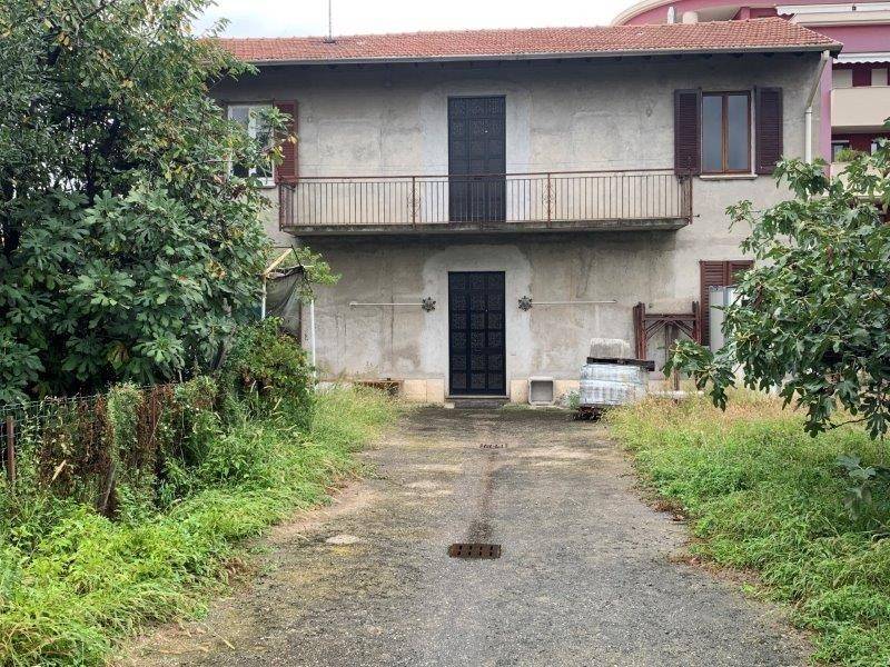 Villa in vendita a Legnano via Fabio Filzi, 74