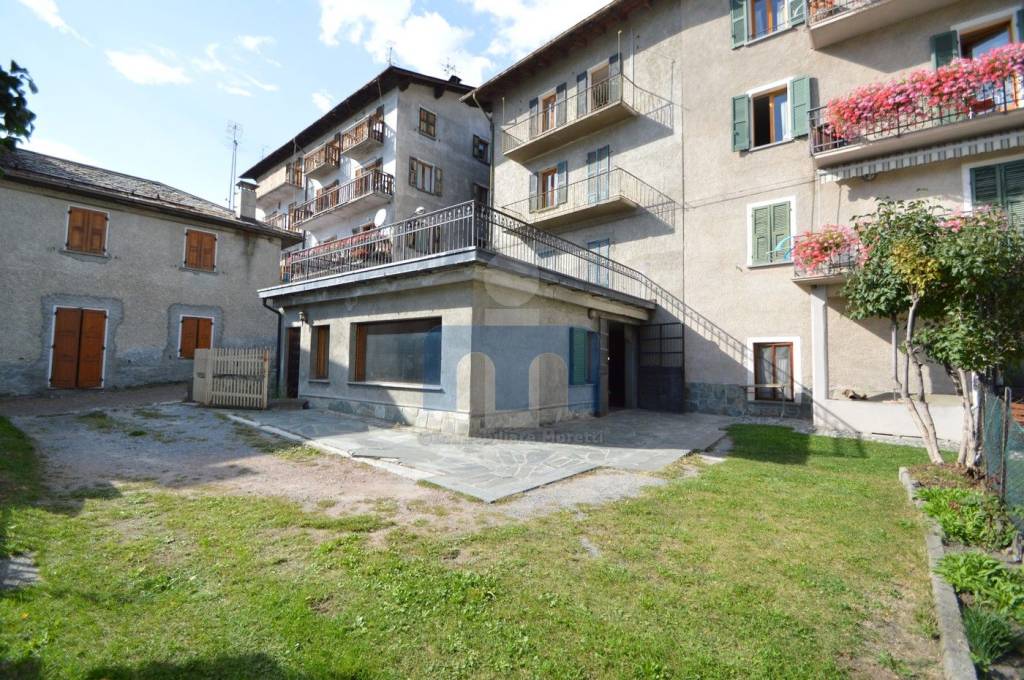 Appartamento in vendita a Bormio via Ignazio Bardea
