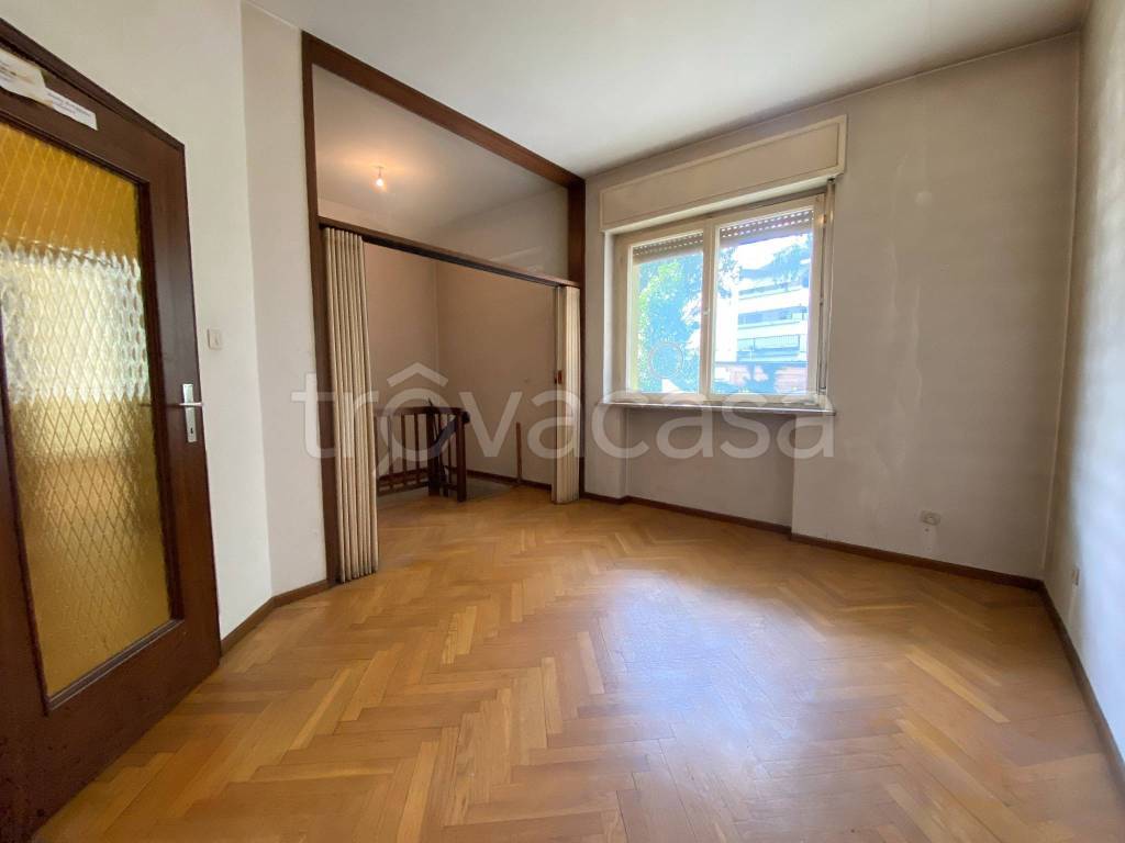 Appartamento in vendita a Merano via Friedrich Schiller, 13