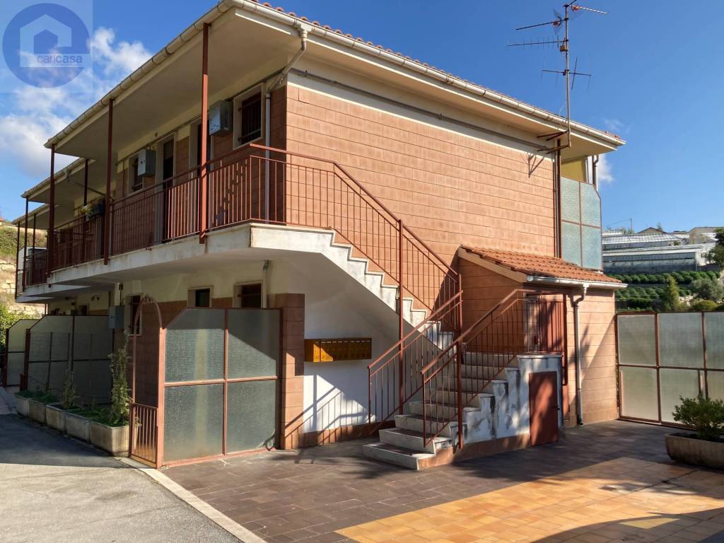 Appartamento in vendita a Riva Ligure strada Casai, 13