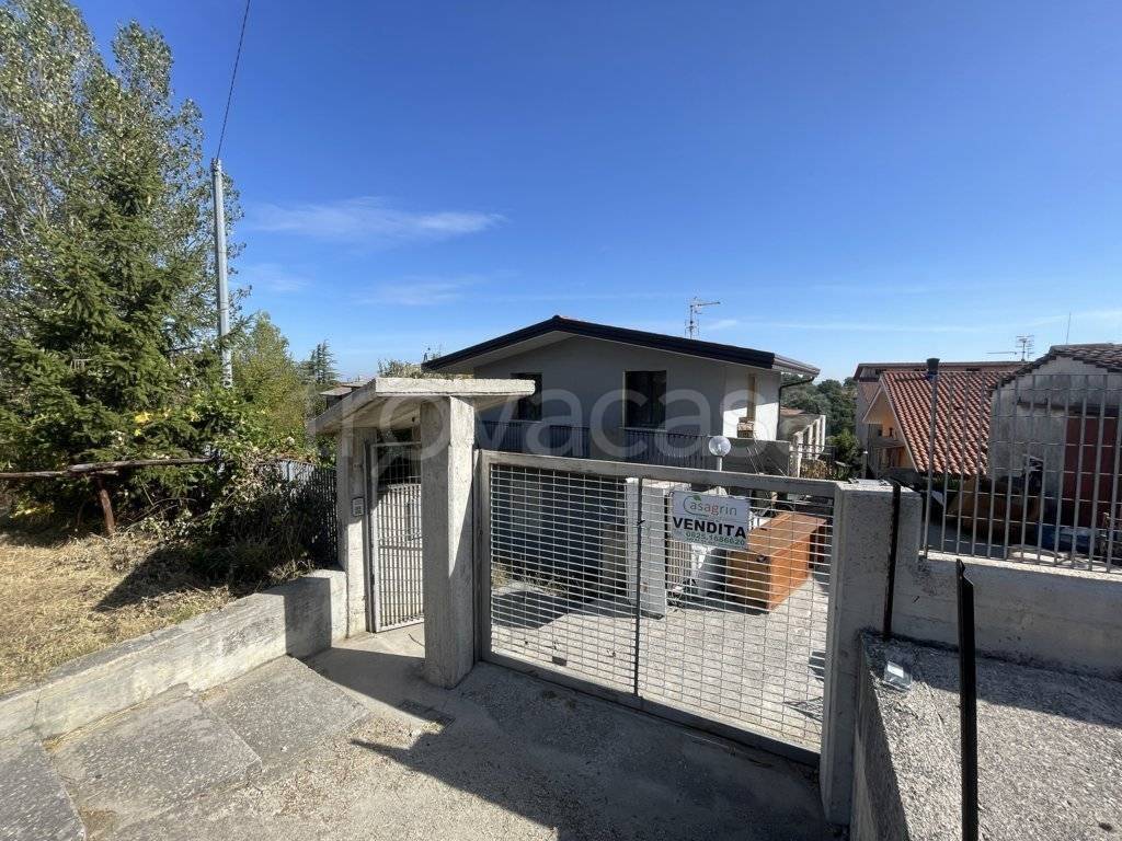 Casa Indipendente in vendita a Montemarano via san francesco, 115
