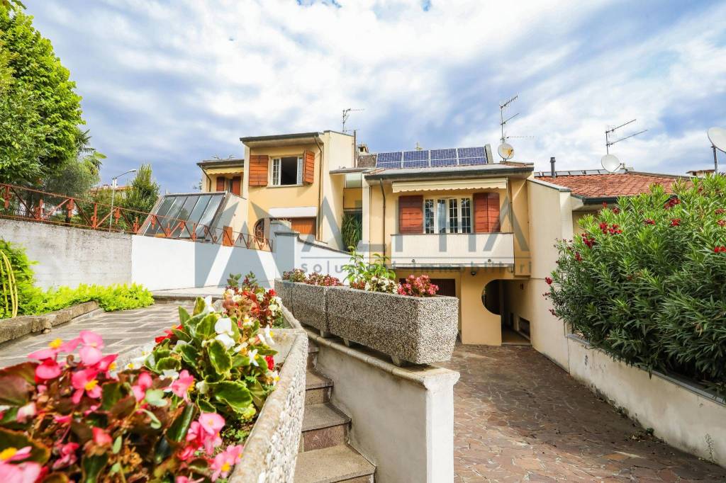 Casa Indipendente in vendita a Castrocaro Terme e Terra del Sole via Sorgenti
