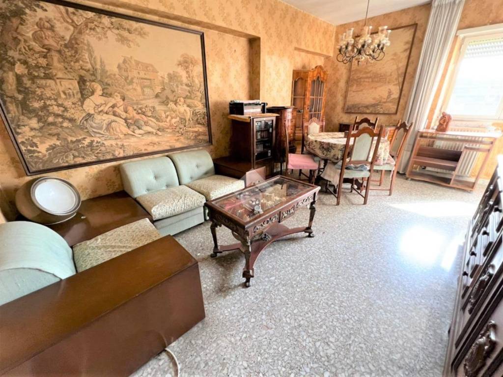 Appartamento in vendita a Roma via Nicola Stame
