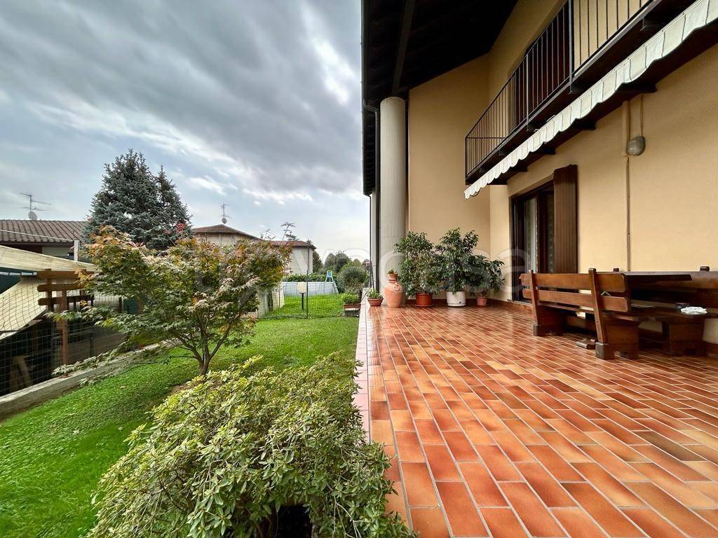 Villa a Schiera in vendita a Spino d'Adda via Ada Negri, 5