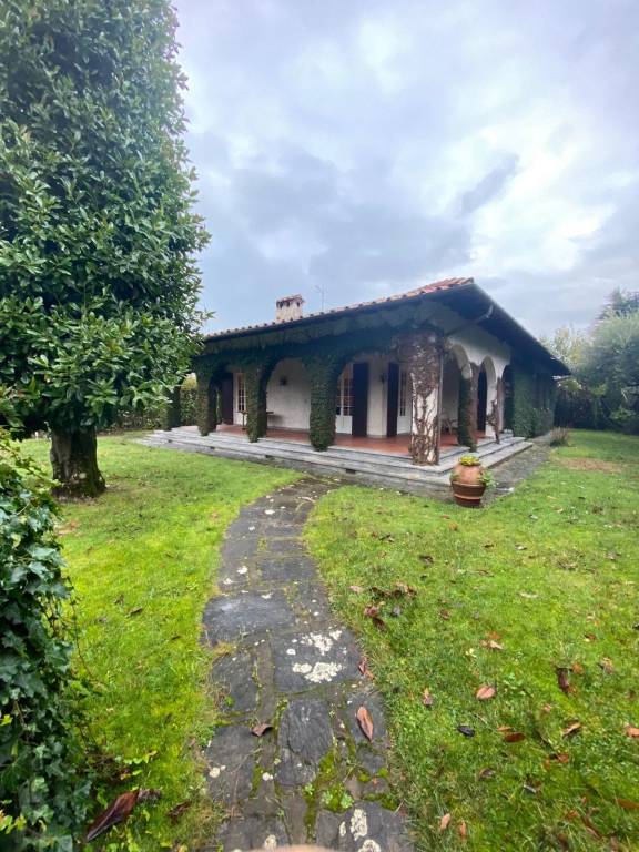 Villa in in affitto da privato a Forte dei Marmi via m. Santocchi, 27