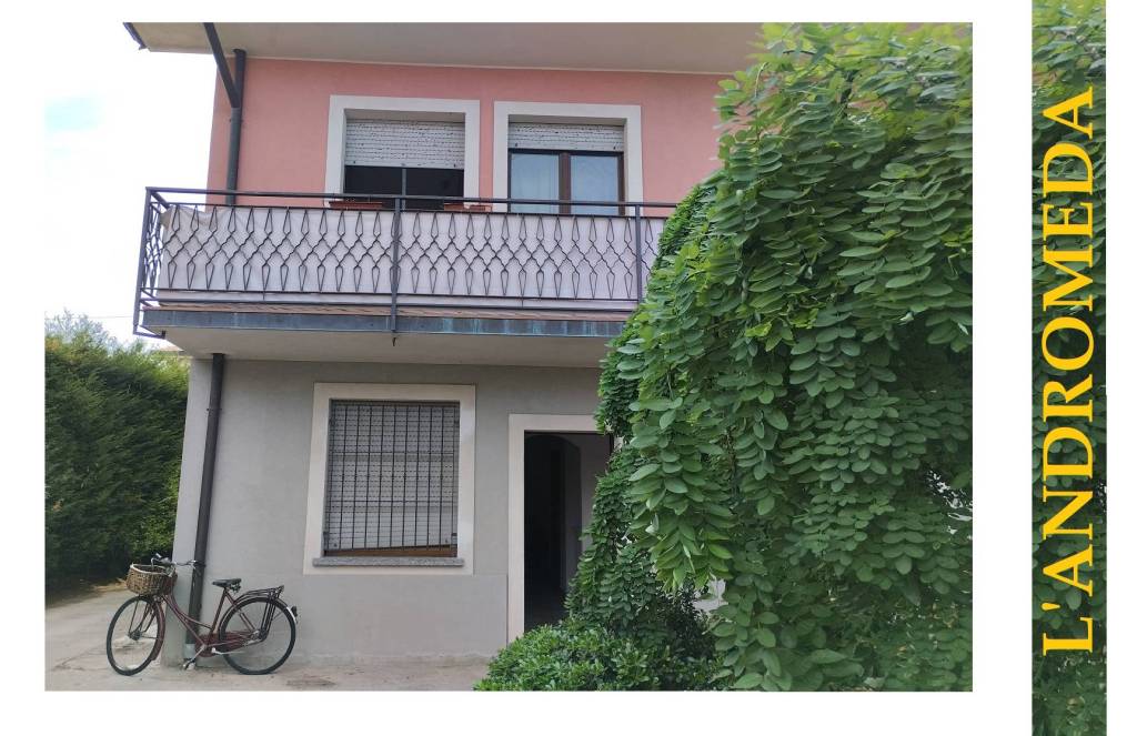 Villa Bifamiliare in vendita a Rivolta d'Adda via Ruggero Leoncavallo