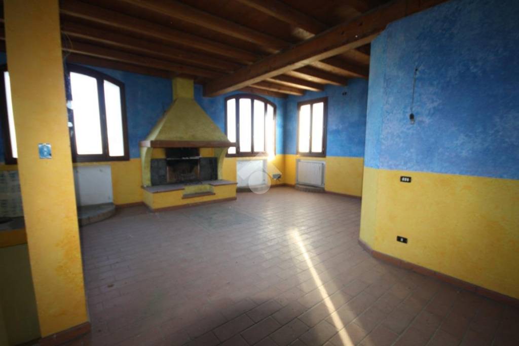 Casa Indipendente in vendita a Valsamoggia via Faiano