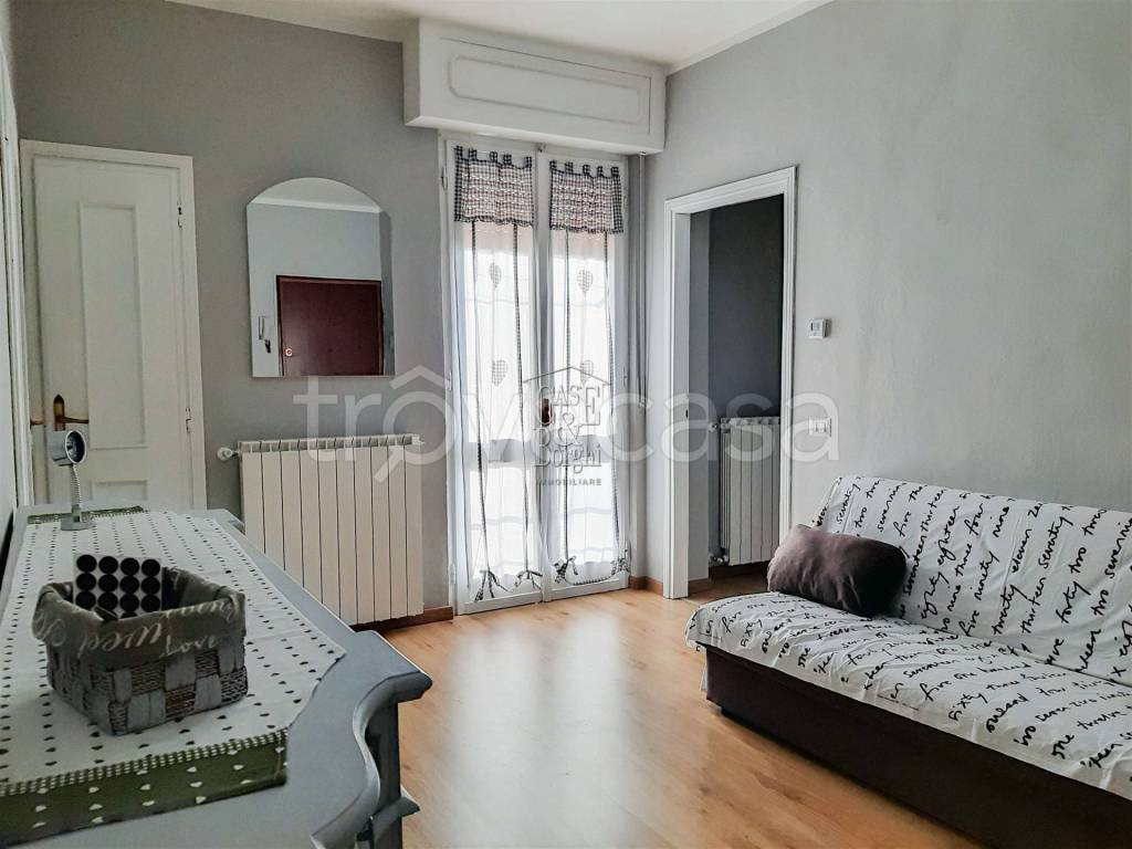 Appartamento in vendita a Godiasco Salice Terme via Percivati, 5