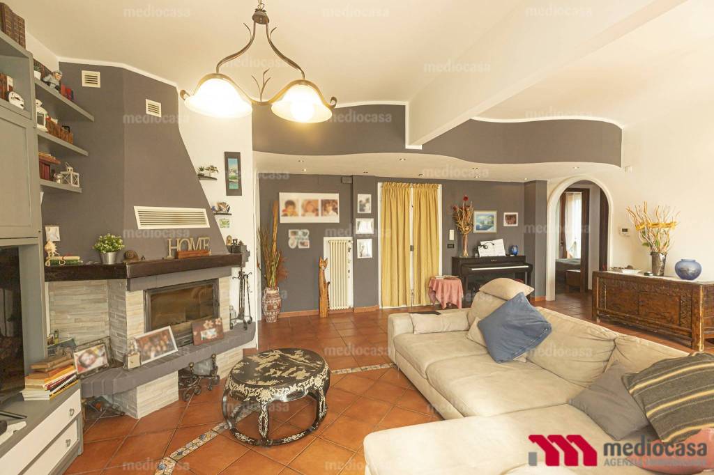 Villa Bifamiliare in vendita a Genova via San Felice