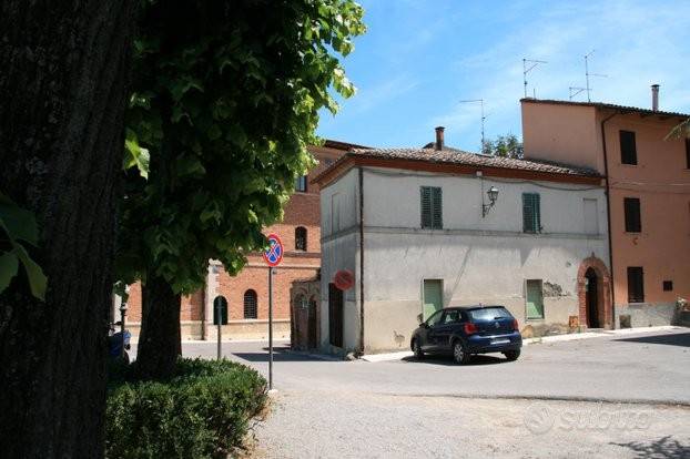 Villa in vendita a Chiusi piazza Vittorio Veneto, 2
