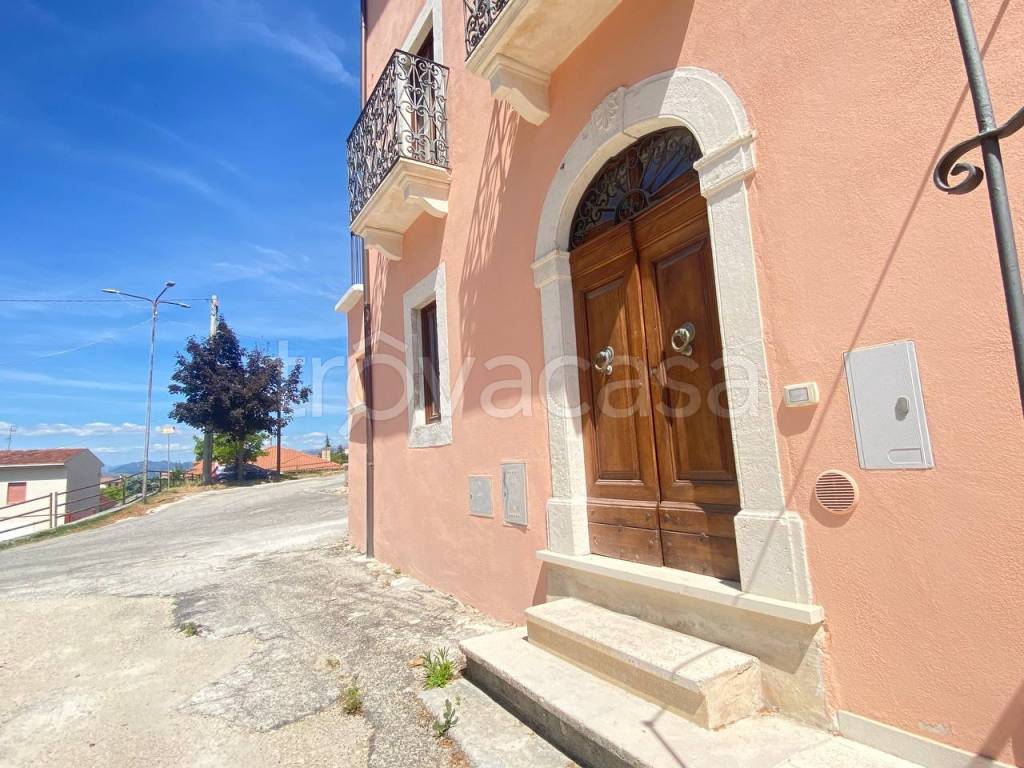 Casa Indipendente in vendita a Poggio Picenze via del Codacchio, 53