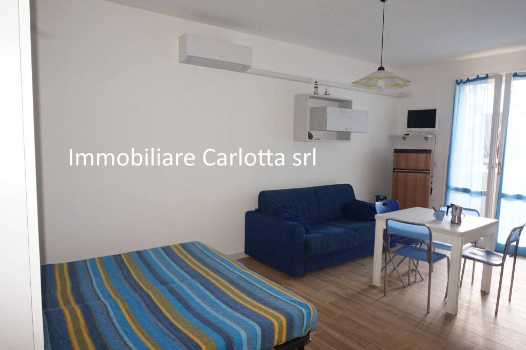 Appartamento in vendita a Comacchio viale Polonia, 47